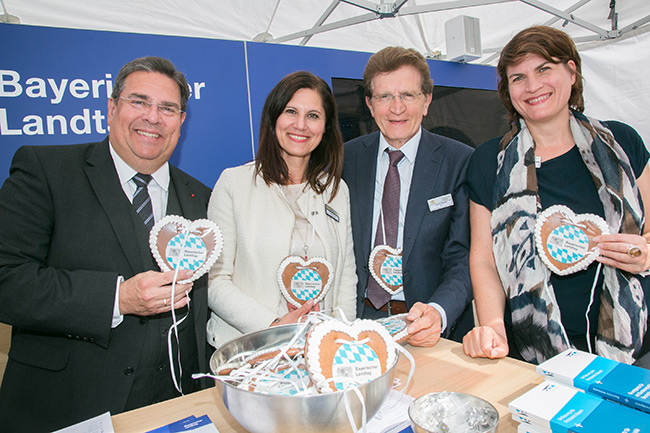 Im Bild (von links): Herbert Woerlein, Elisabeth Botz, Georg Winter und Claudia Stamm.