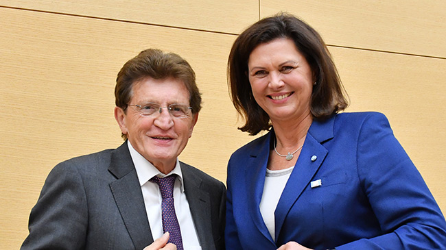 © Bildarchiv Bayerischer Landtag, Foto Rolf Poss